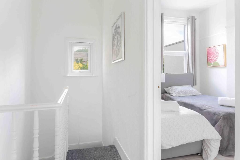 Contemporary 3 Bed House With Spacious Garden Close To Stratford Londyn Zewnętrze zdjęcie